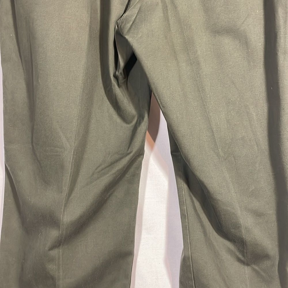 Lands End army green pleated trousers - Picture 7 of 9